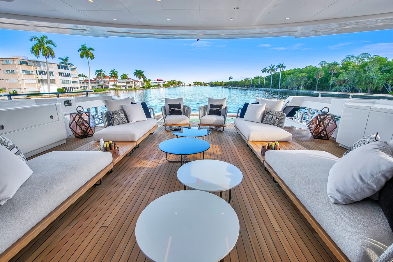 Outdoor living aboard Jules
